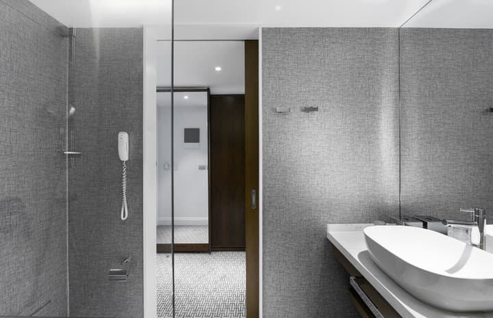 Makedonia Palace