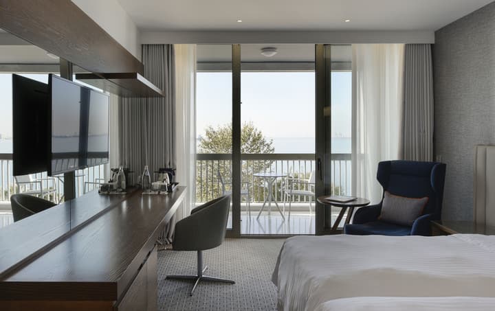 Makedonia Palace
