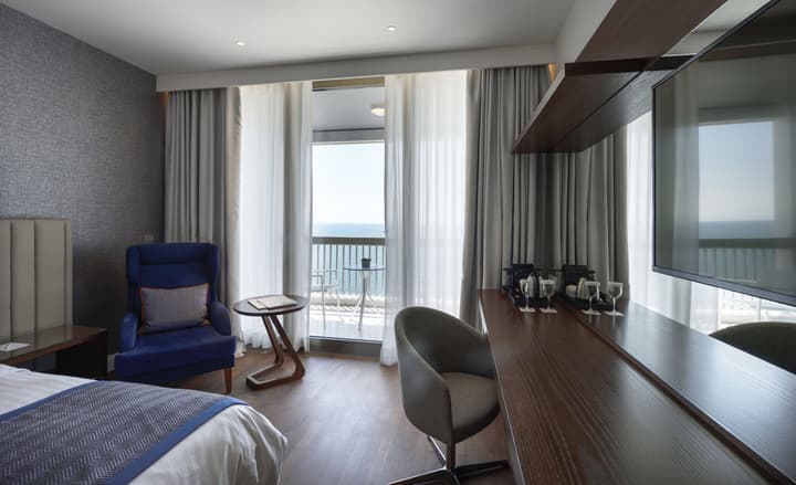 Makedonia Palace