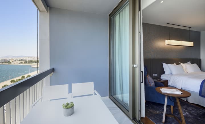 Makedonia Palace