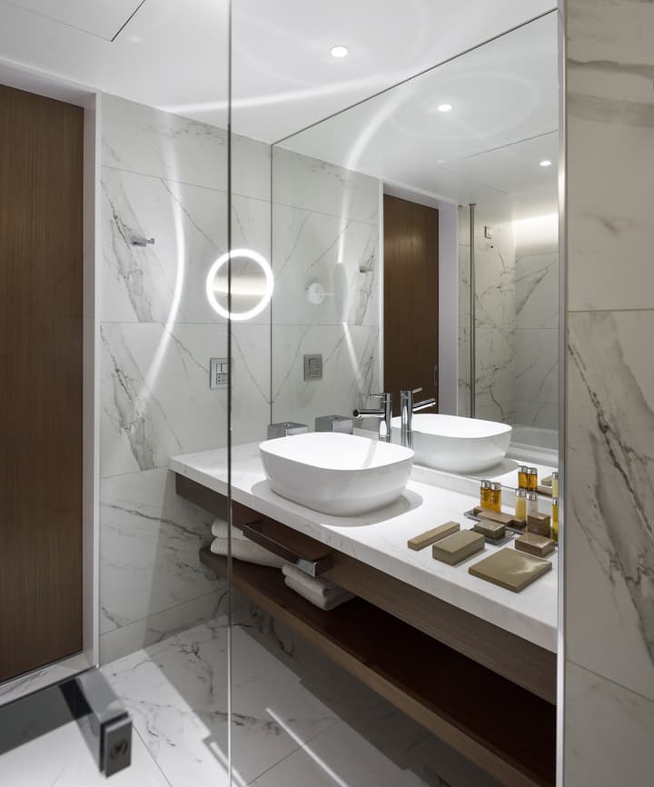 Makedonia Palace