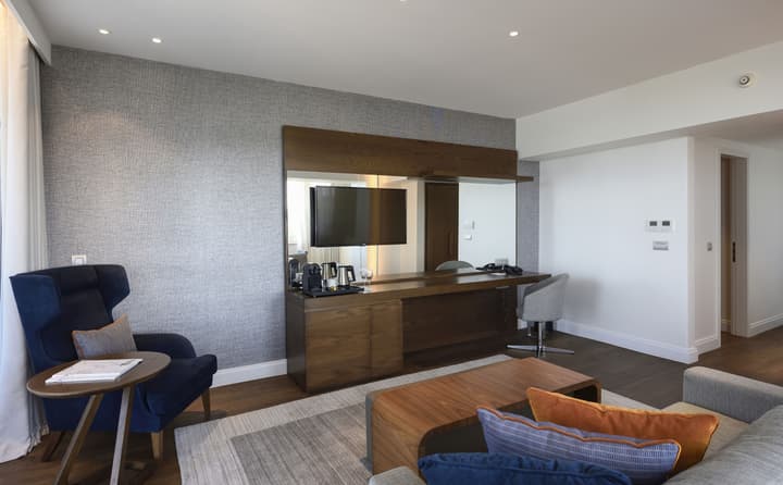 Makedonia Palace