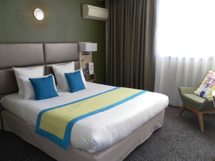 Kyriad Prestige - Bordeaux Aeroport