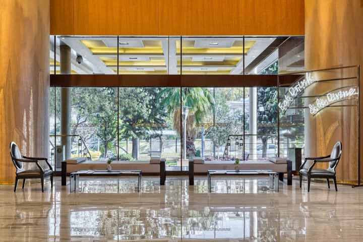 Divani Caravel