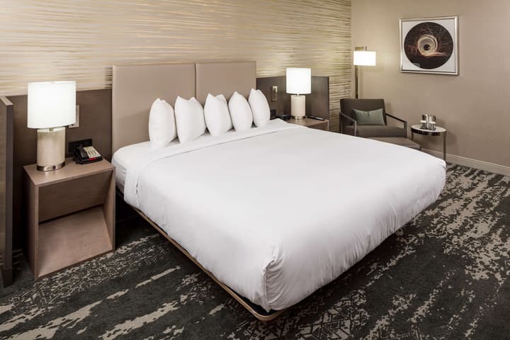 Doubletree By Hilton Boston Logan Airport Chelsea