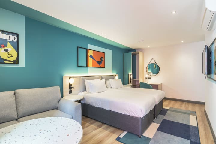 Holyrood Aparthotel
