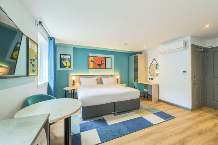 Holyrood Aparthotel