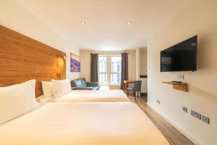 Holyrood Aparthotel
