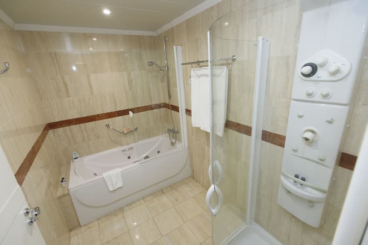 Oca Puerta del Camino Hotel