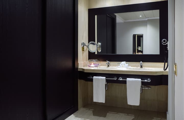 Oca Puerta del Camino Hotel
