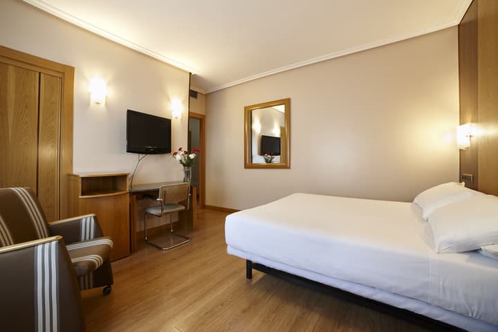 Hotel Zenit Dos Infantas