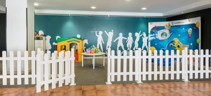 Hotel ILUNION Caleta Park