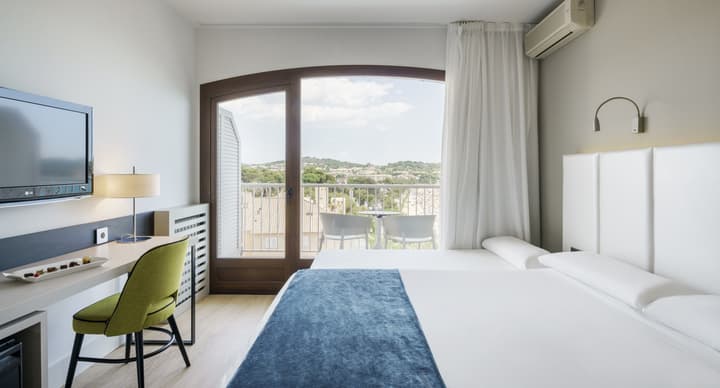 Hotel ILUNION Caleta Park