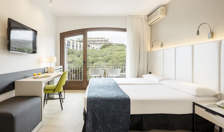 Hotel ILUNION Caleta Park