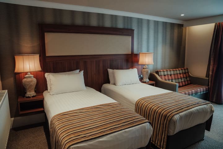 Dunadry Hotel and Gardens
