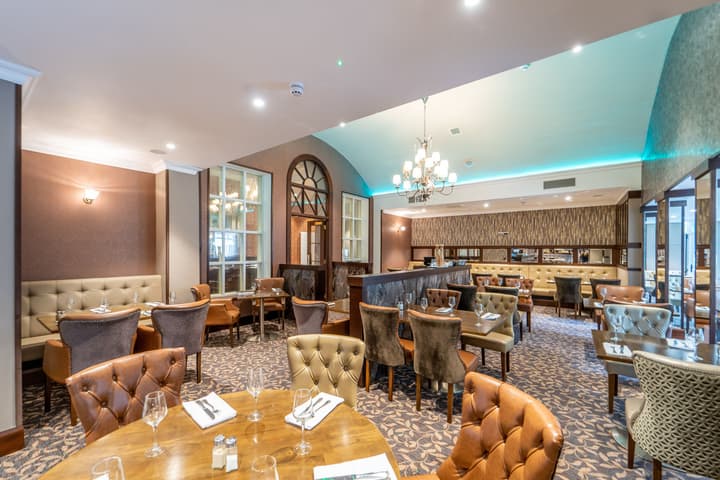 Dunadry Hotel and Gardens
