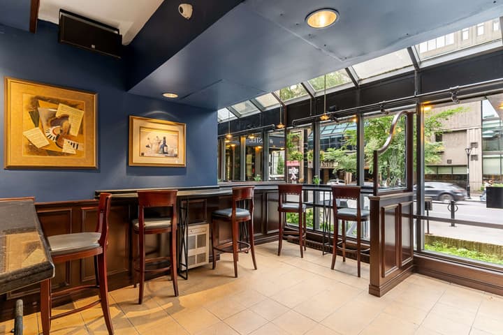Best Western Ville-Marie Montreal Hotel & Suites