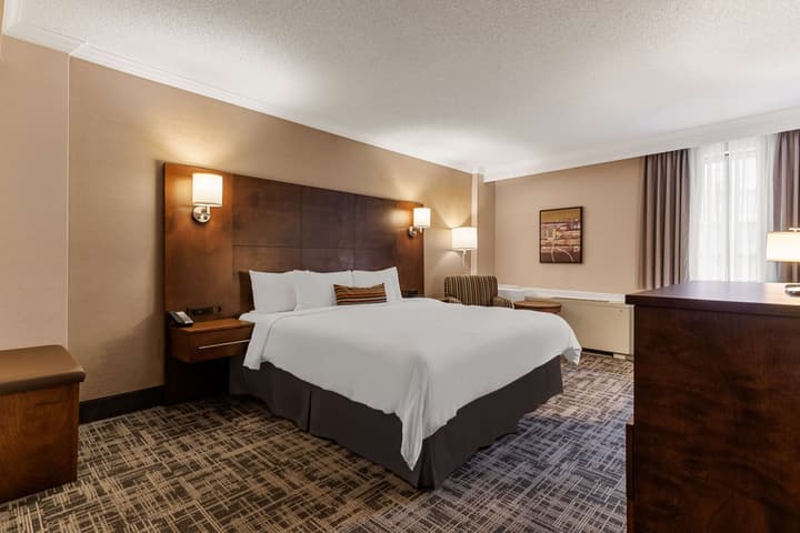 Best Western Ville-Marie Montreal Hotel & Suites