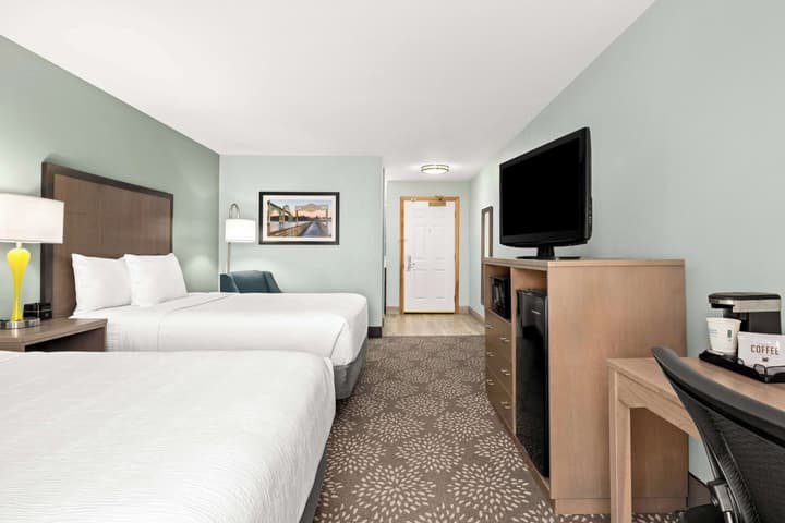 La Quinta Inn & Suites by Wyndham Newport