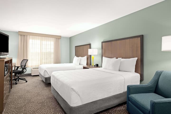 La Quinta Inn & Suites by Wyndham Newport
