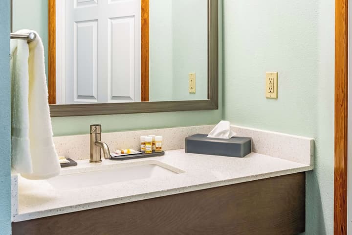 La Quinta Inn & Suites by Wyndham Newport