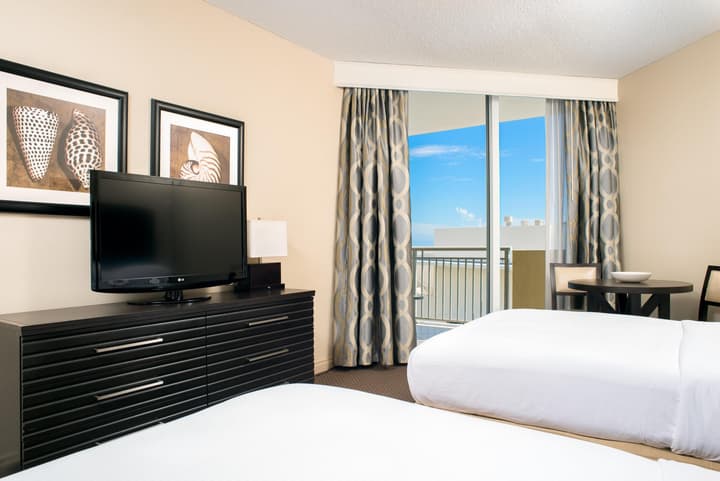 DoubleTree Resort & Spa by Hilton Ocean Point-N. Miami Beach