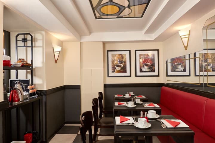 Hôtel Raspail Montparnasse