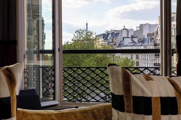 Hôtel Raspail Montparnasse