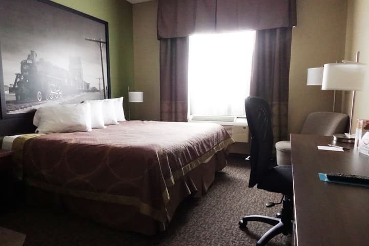 Super 8 by Wyndham Regina