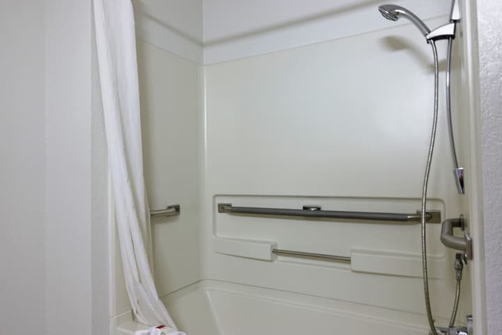 Super 8 by Wyndham Regina