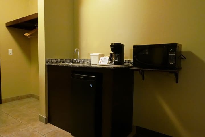 Super 8 by Wyndham Regina