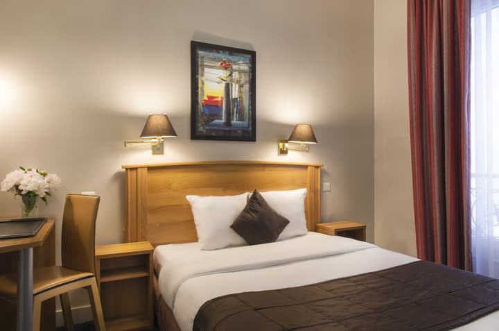 Hotel Corona Rodier Paris