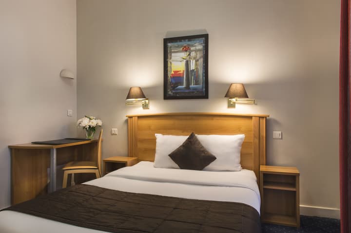 Hotel Corona Rodier Paris