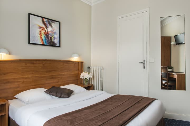 Hotel Corona Rodier Paris