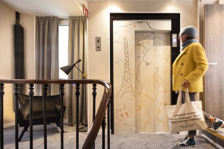 Hotel Des Arts Paris Montmartre