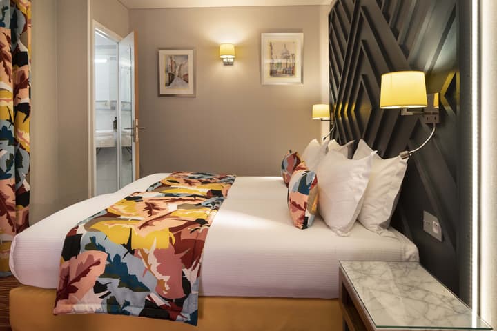 Hotel Des Arts Paris Montmartre