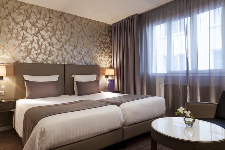 Timhotel Opera Blanche Fontaine