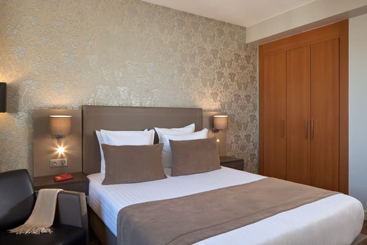 Timhotel Opera Blanche Fontaine