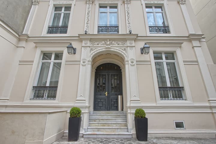 Timhotel Opera Blanche Fontaine