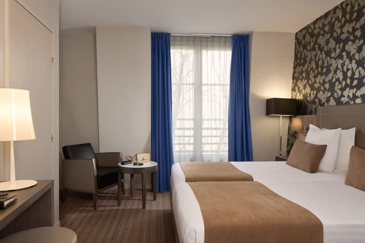 Timhotel Opera Blanche Fontaine