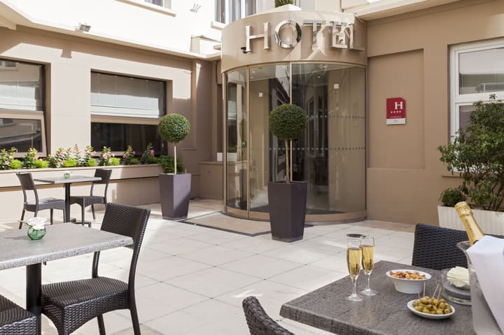 Timhotel Opera Blanche Fontaine