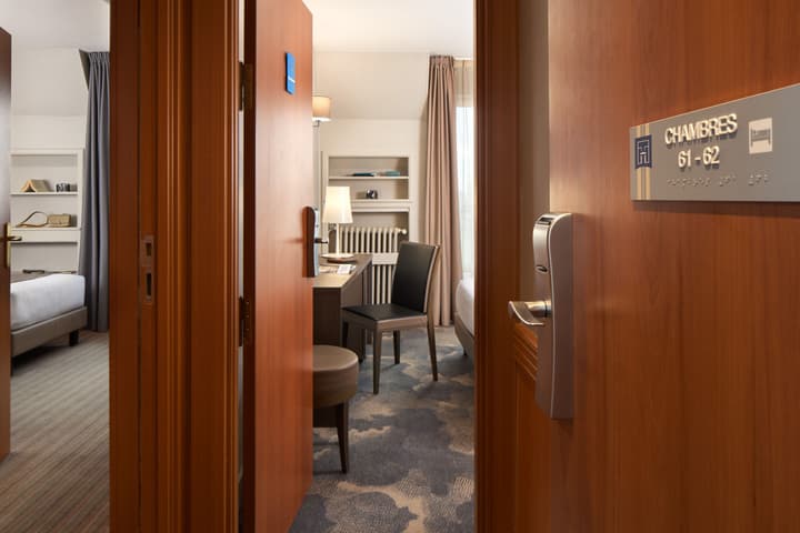 Timhotel Opera Blanche Fontaine