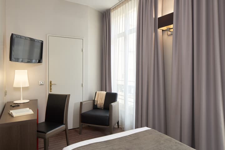 Timhotel Opera Blanche Fontaine