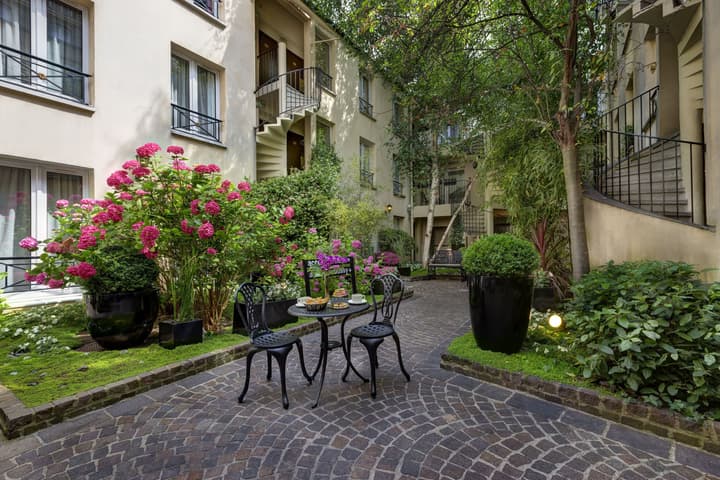 Le patio Bastille
