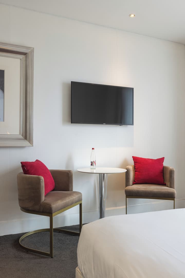 Hotel Renoir