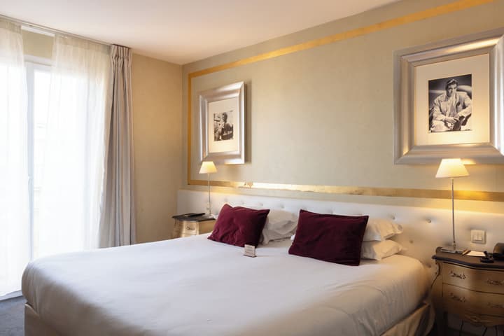 Hotel Renoir