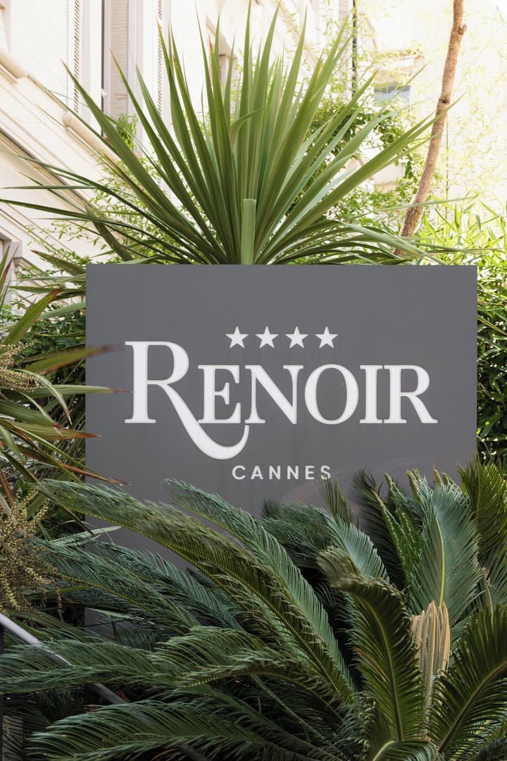 Hotel Renoir