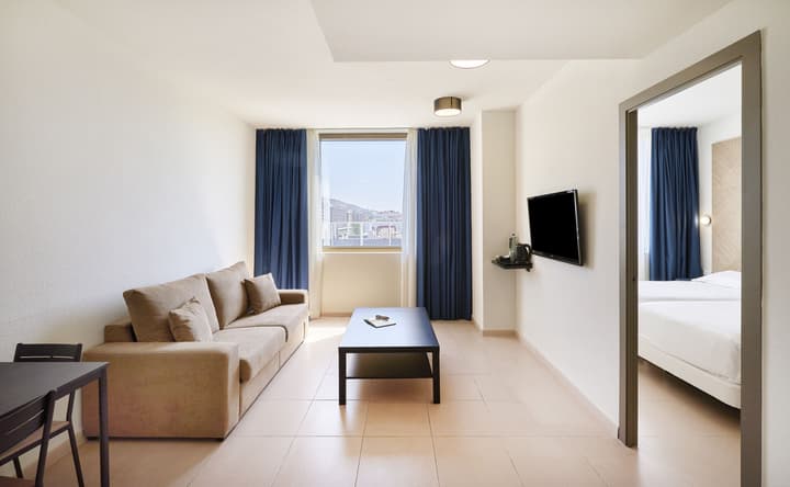 Apartamentos Hesperia Sant Joan
