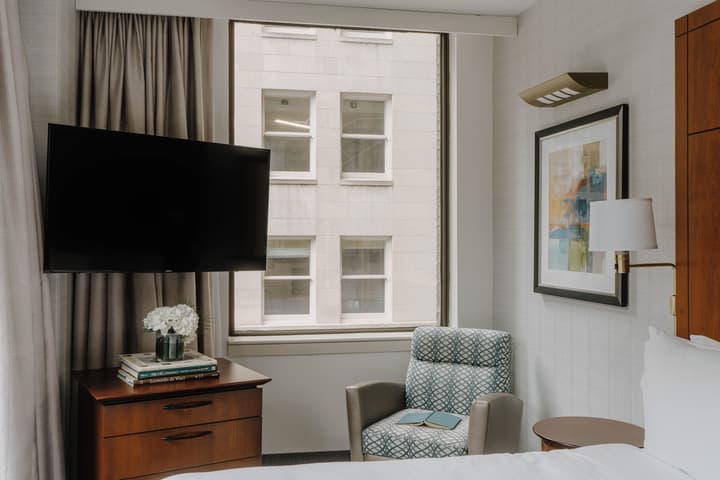 Club Quarters Hotel, Central Loop, Chicago