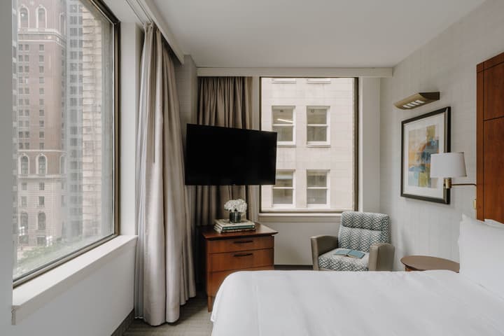 Club Quarters Hotel, Central Loop, Chicago